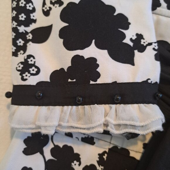 Trish Scully girls size 6X black and white floral belted coat, EUC - Picture 2 of 8